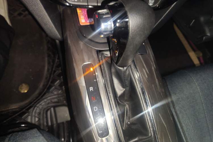 Used Honda XR-V 2021 1.5L CVT Comfort Version Gear Lever