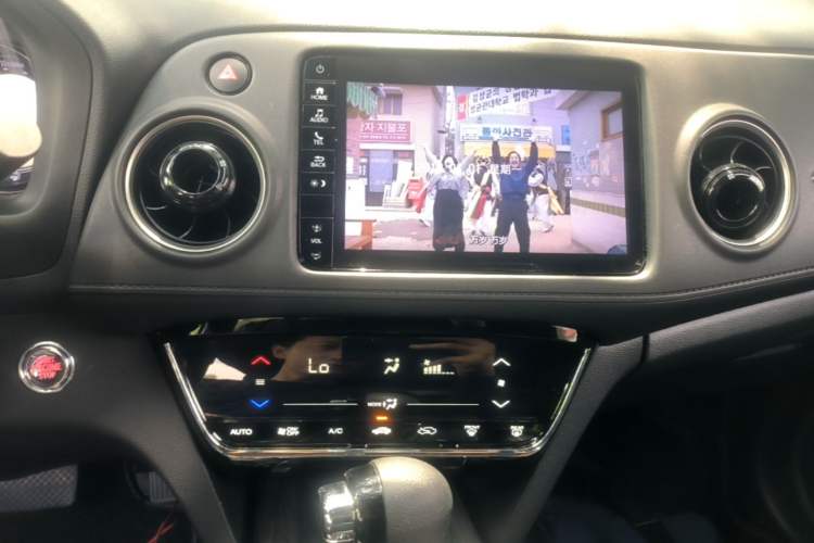 Used Honda XR-V 2021 220TURBO CVT Comfort Version Audio And AC Panel