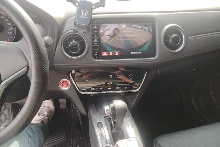 Used Honda XR-V 2021 220TURBO CVT Luxury Edition Audio And AC Panel