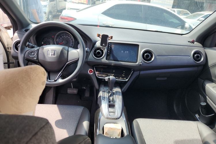 Used Honda XR-V 2021 220TURBO CVT Luxury Edition Center Console