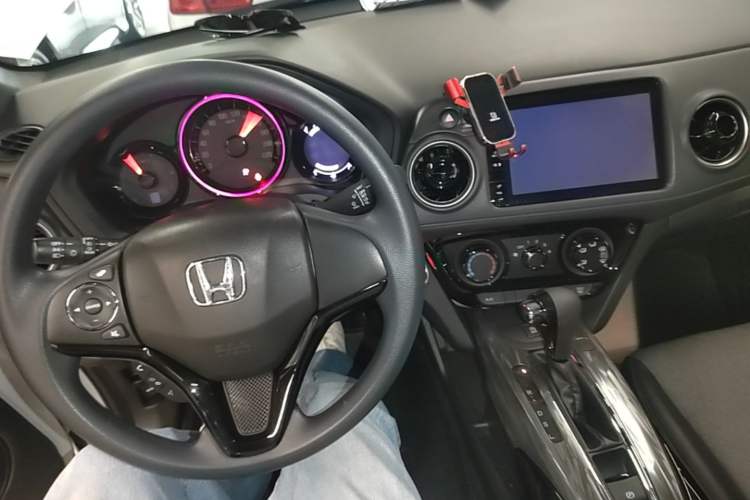 Used Honda XR-V 2021 1.5L CVT Comfort Version Center Console