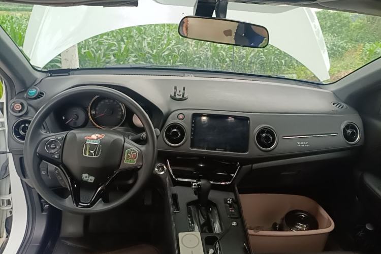Used Honda XR-V 2021 220TURBO CVT Luxury Edition Center Console