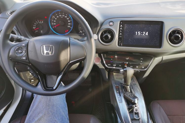 Used Honda XR-V 2021 220TURBO CVT Luxury Edition Center Console