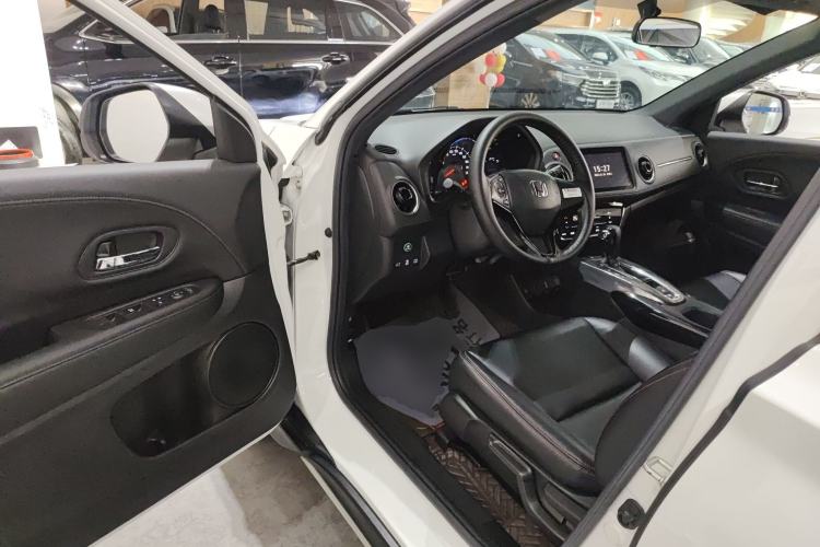 Used Honda XR-V 2021 220TURBO CVT Luxury Edition Driver Seat
