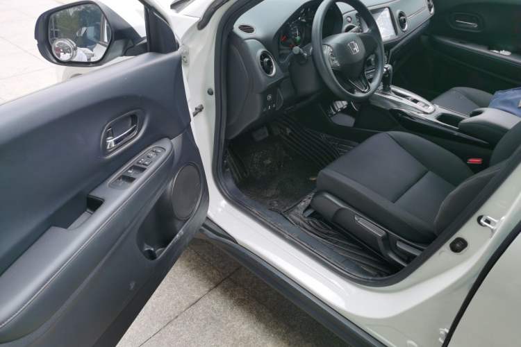 Used Honda XR-V 2021 1.5L CVT Classic Edition Driver Seat
