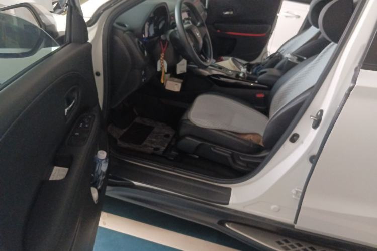 Used Honda XR-V 2021 220TURBO CVT Luxury Edition Driver Seat