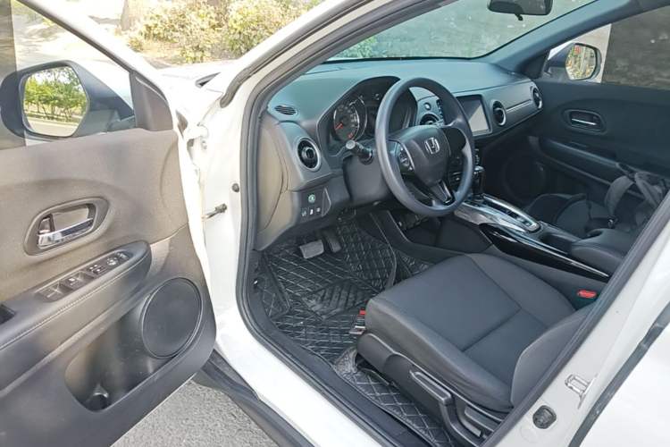 Used Honda XR-V 2021 1.5L CVT Classic Edition Driver Seat
