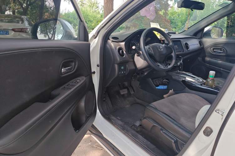 Used Honda XR-V 2021 220TURBO CVT Luxury Edition Driver Seat