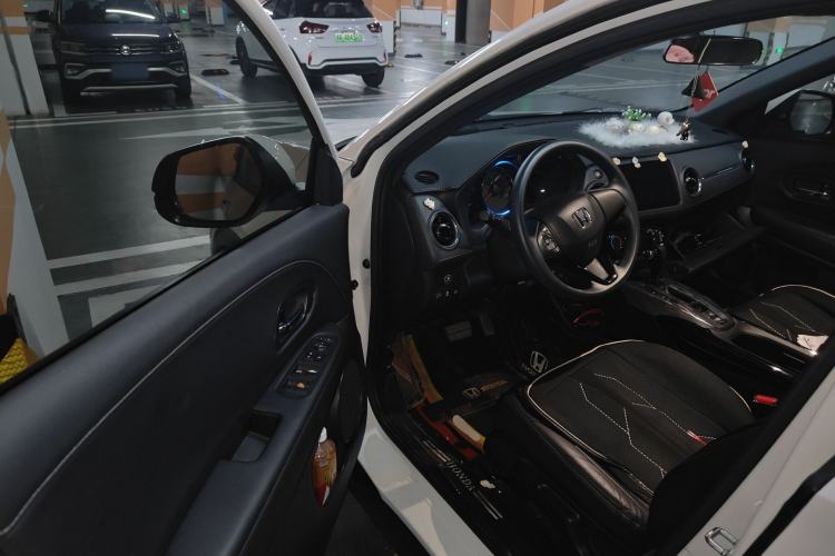 Used Honda XR-V 2021 1.5L CVT Luxury Edition Driver Seat