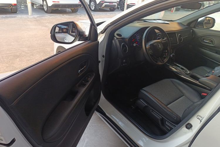 Used Honda XR-V 2021 220TURBO CVT Luxury Edition Driver Seat