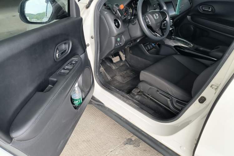 Used Honda XR-V 2021 1.5L CVT Classic Edition Driver Seat