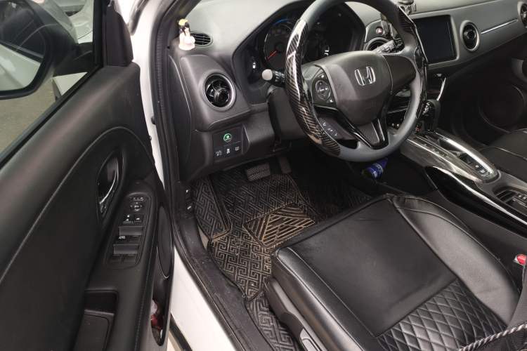 Used Honda XR-V 2021 220TURBO CVT Luxury Edition Driver Seat