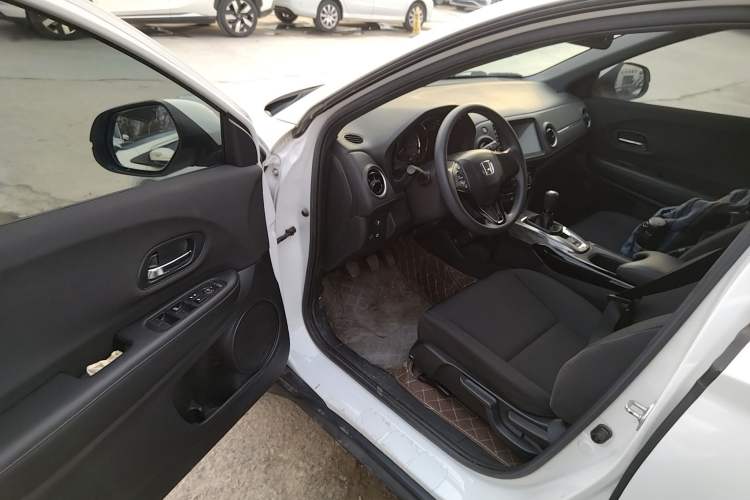 Used Honda XR-V 2021 1.5L Manual Classic Edition Driver Seat