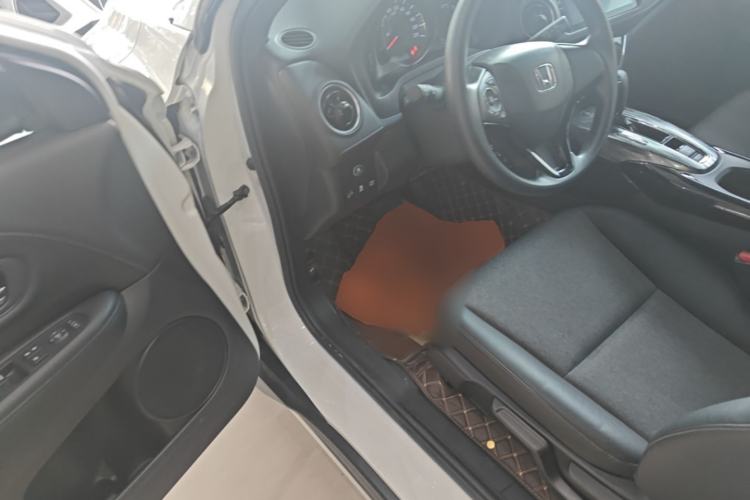 Used Honda XR-V 2021 220TURBO CVT Luxury Edition Driver Seat