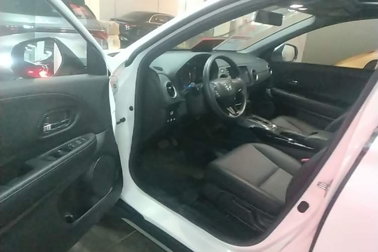 Used Honda XR-V 2021 220TURBO CVT Luxury Edition Driver Seat