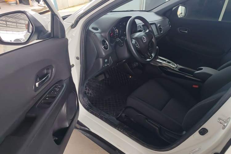 Used Honda XR-V 2021 1.5L CVT Classic Edition Driver Seat