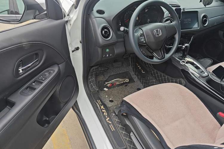 Used Honda XR-V 2021 220TURBO CVT Luxury Edition Driver Seat