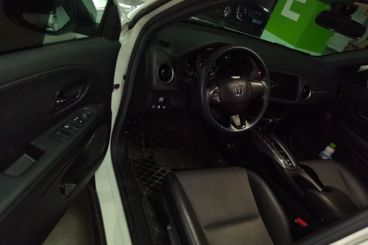 Used Honda XR-V 2021 220TURBO CVT Luxury Edition Driver Seat