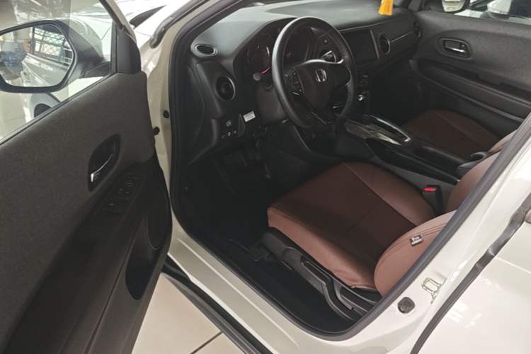 Used Honda XR-V 2021 1.5L CVT Comfort Version Driver Seat