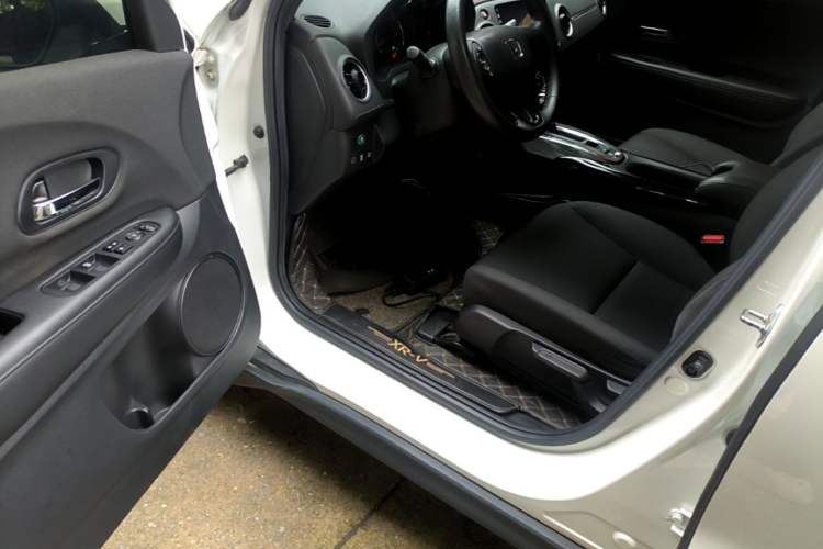 Used Honda XR-V 2021 1.5L CVT Classic Edition Driver Seat
