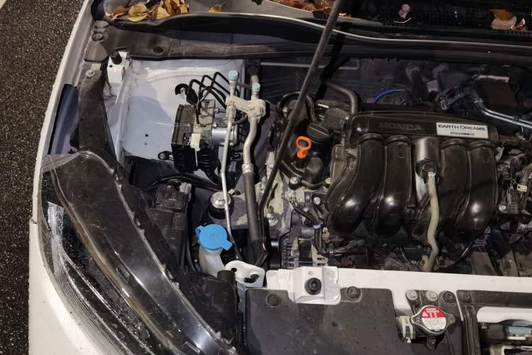 Used Honda XR-V 2021 1.5L CVT Comfort Version Engine Bay Right