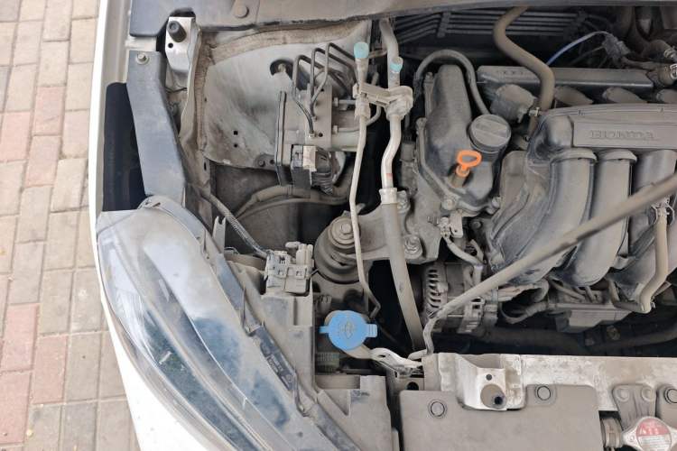 Used Honda XR-V 2021 1.5L CVT Comfort Version Engine Bay Right