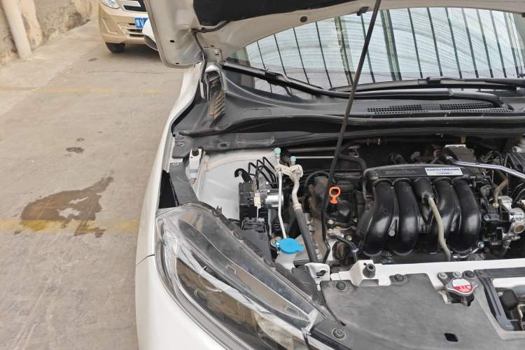 Used Honda XR-V 2021 1.5L CVT Comfort Version Engine Bay Right