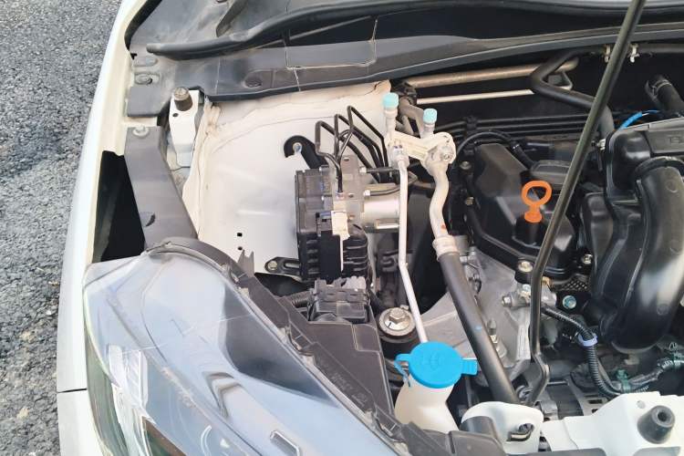 Used Honda XR-V 2021 1.5L CVT Comfort Version Engine Bay Right