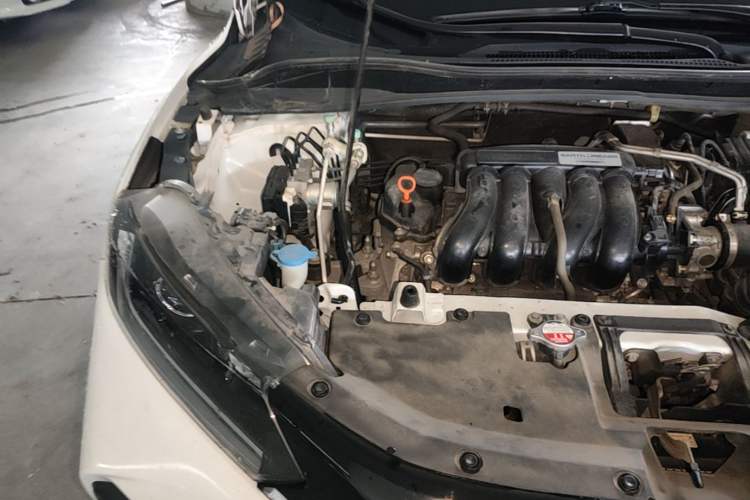 Used Honda XR-V 2021 1.5L CVT Comfort Version Engine Bay Right
