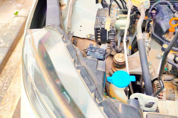 Used Honda XR-V 2021 1.5L CVT Comfort Version Engine Bay Right