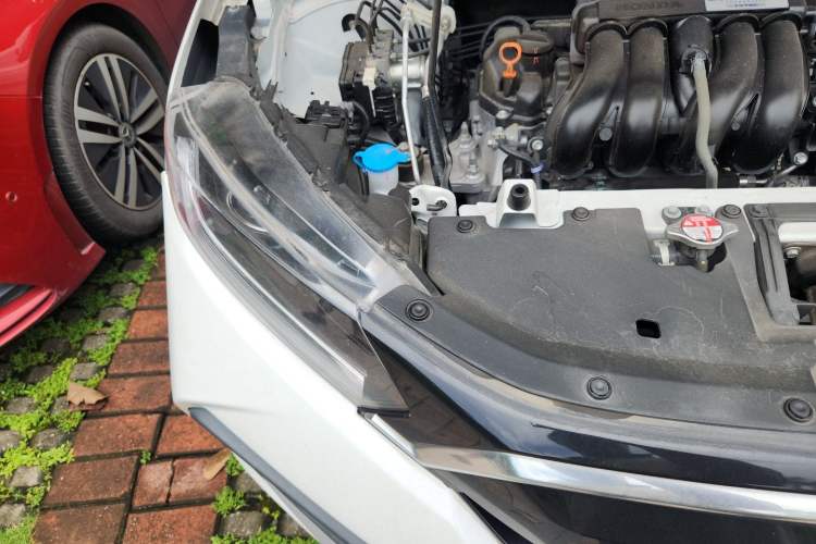Used Honda XR-V 2021 1.5L CVT Comfort Version Engine Bay Right