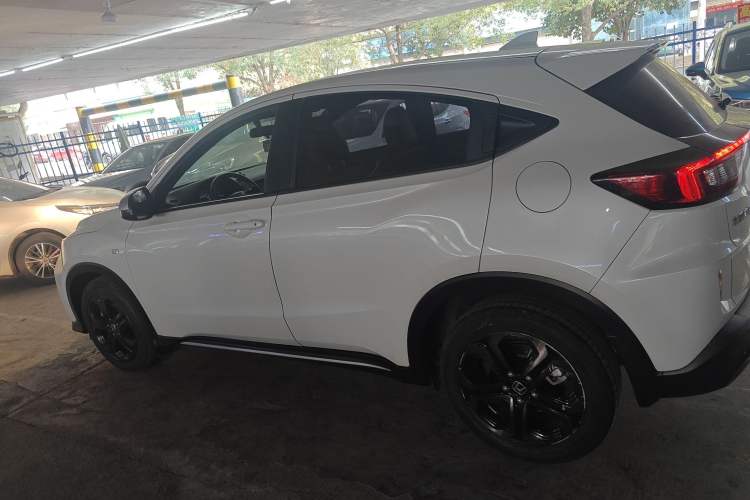 Used Honda XR-V 2021 220TURBO CVT Comfort Version Exterior 3
