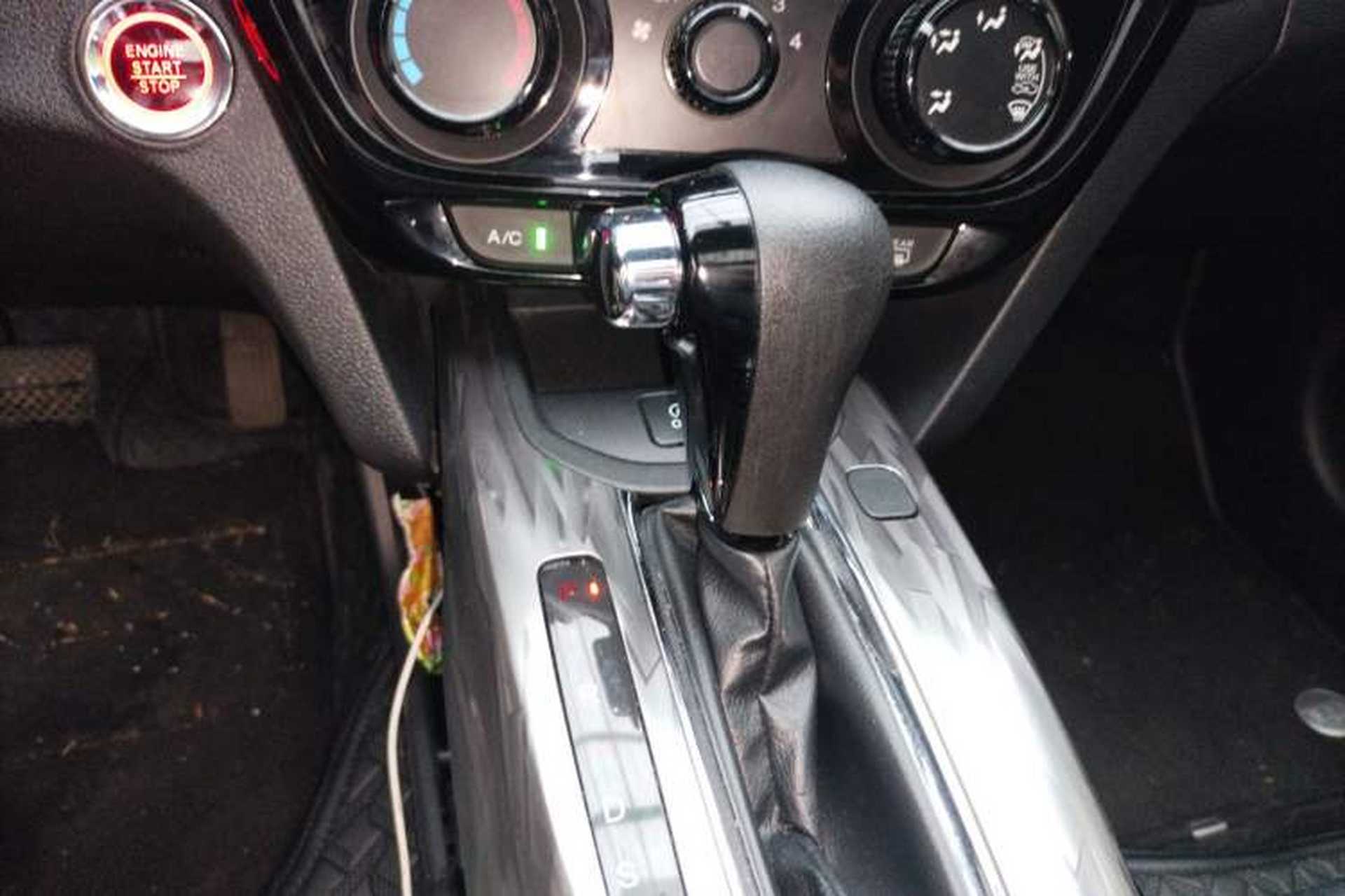 Used Honda XR-V 2021 1.5L CVT Comfort Version Gear Lever