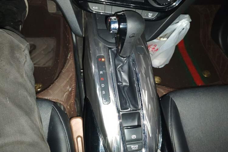 Used Honda XR-V 2021 1.5L CVT Comfort Version Gear Lever