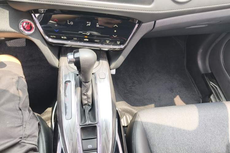Used Honda XR-V 2021 220TURBO CVT Luxury Edition Gear Lever