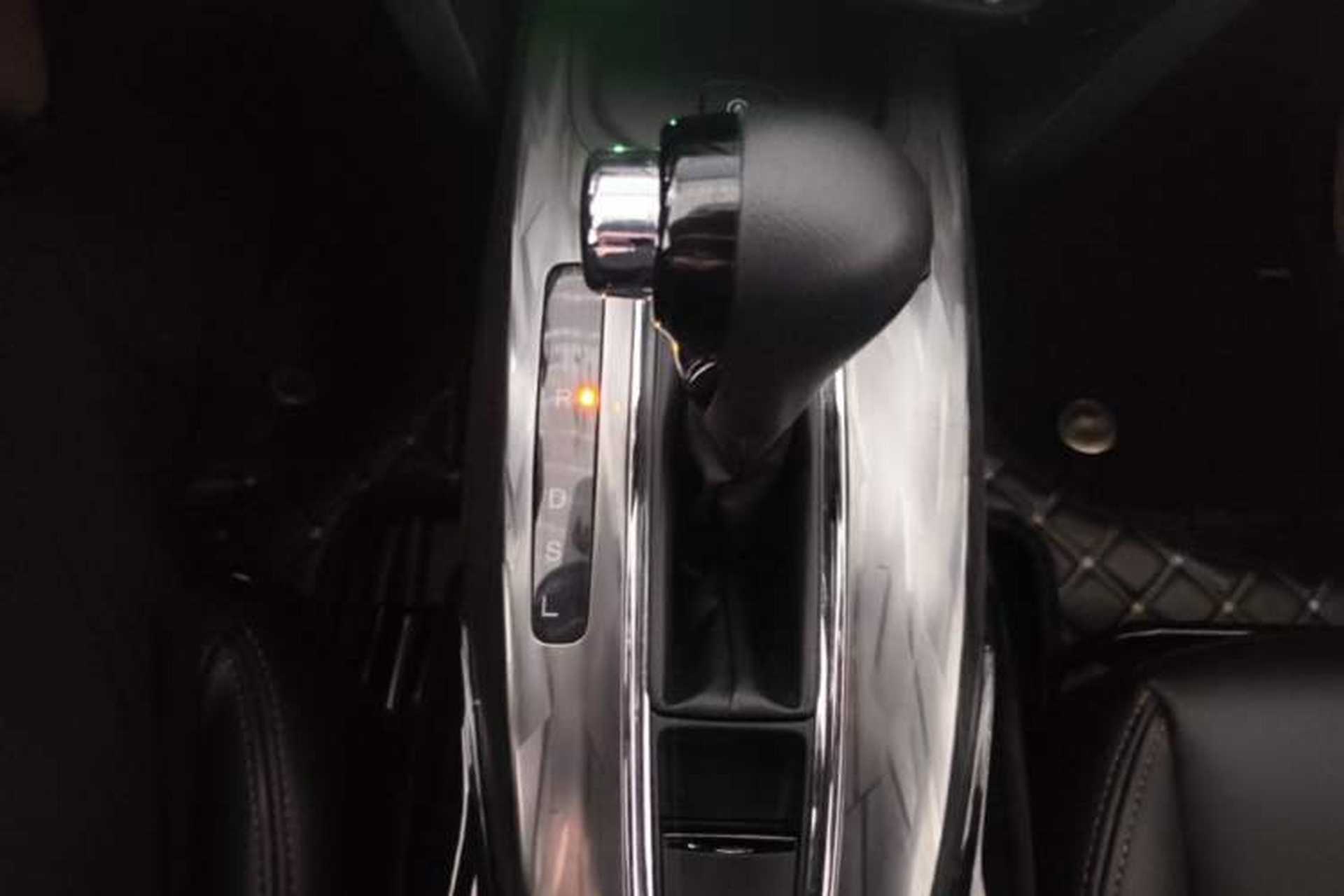 Used Honda XR-V 2021 1.5L CVT Classic Edition Gear Lever