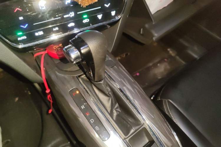 Used Honda XR-V 2021 220TURBO CVT Comfort Version Gear Lever