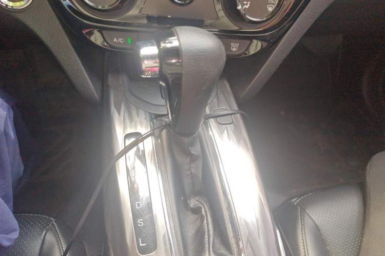Used Honda XR-V 2021 1.5L CVT Comfort Version Gear Lever