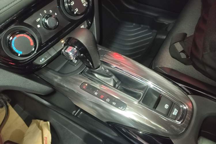 Used Honda XR-V 2021 1.5L CVT Comfort Version Gear Lever