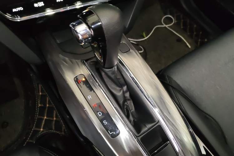 Used Honda XR-V 2021 220TURBO CVT Luxury Edition Gear Lever