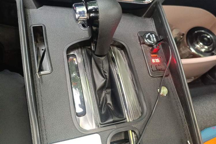 Used Honda XR-V 2021 220TURBO CVT Luxury Edition Gear Lever