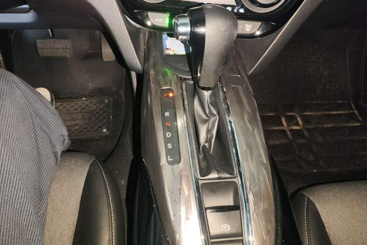 Used Honda XR-V 2021 1.5L CVT Comfort Version Gear Lever