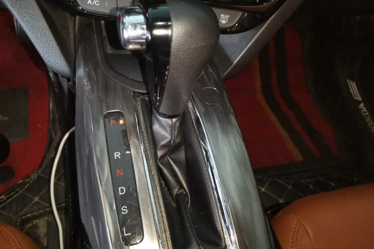 Used Honda XR-V 2021 1.5L CVT Comfort Version Gear Lever