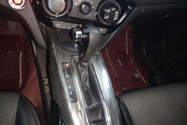 Used Honda XR-V 2021 1.5L CVT Comfort Version Gear Lever
