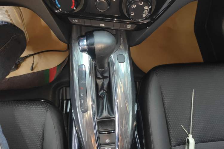 Used Honda XR-V 2021 1.5L CVT Classic Edition Gear Lever