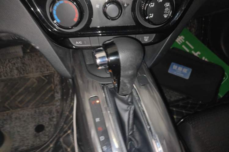 Used Honda XR-V 2021 1.5L CVT Classic Edition Gear Lever