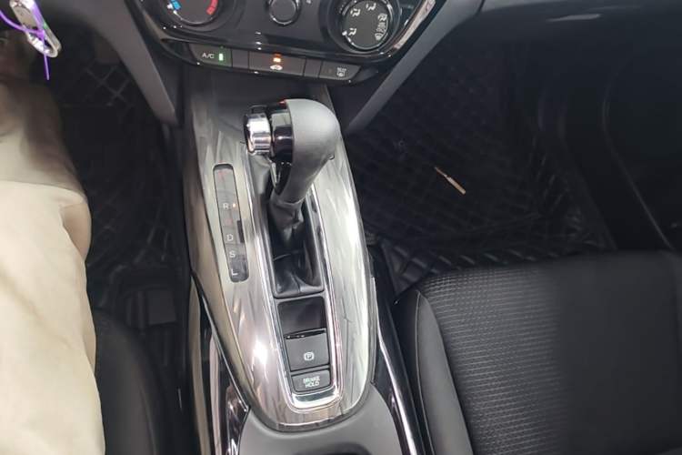 Used Honda XR-V 2021 1.5L CVT Classic Edition Gear Lever