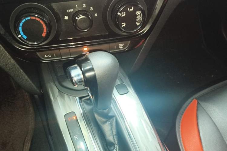 Used Honda XR-V 2021 1.5L CVT Classic Edition Gear Lever