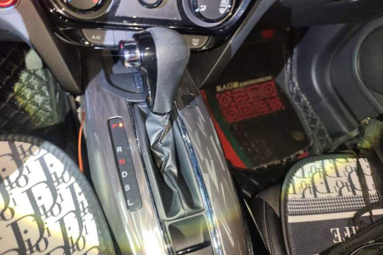 Used Honda XR-V 2021 1.5L CVT Comfort Version Gear Lever