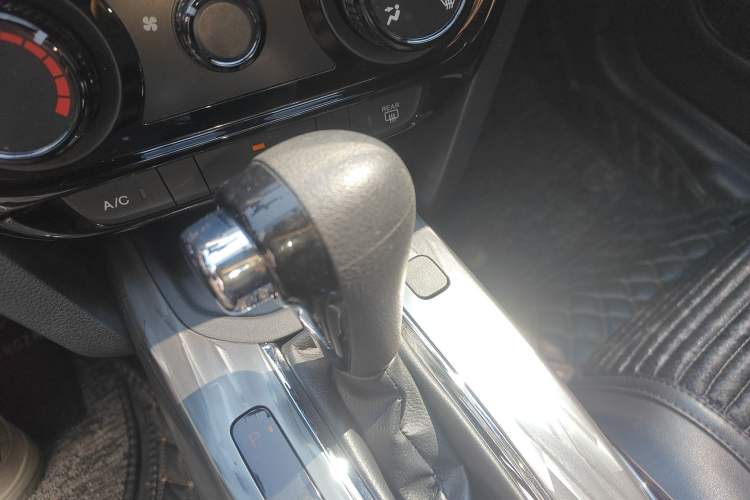 Used Honda XR-V 2021 1.5L CVT Comfort Version Gear Lever